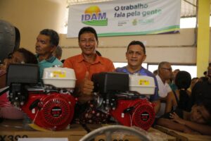 Imagem da notícia - Com destaque para produção rural, Governo do Estado libera mais de R$ 800 mil em fomento em Manaquiri e Careiro Castanho