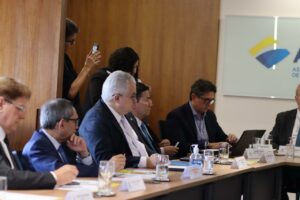 Imagem da notícia - Afeam participa do lançamento da Agenda Legislativa 2025 da ABDE e FPSNF