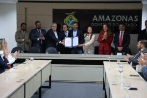 Imagem da notícia - Parceria entre Afeam e OAB-AM amplia acesso à linha de financiamento para advogados no estado